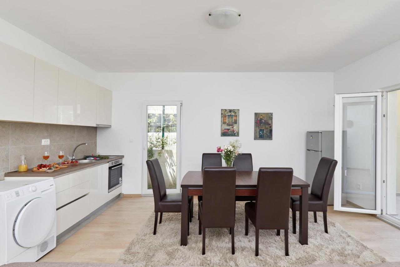 Peaceful Sunhill Apartments Κότορ Εξωτερικό φωτογραφία
